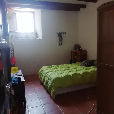 Kır Evi Masia Cal Lari *