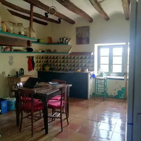 Masia Cal Lari *